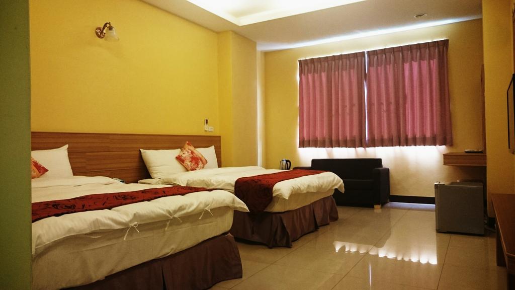 Sun Moon Lake Crystal B&B Nantou Exterior photo